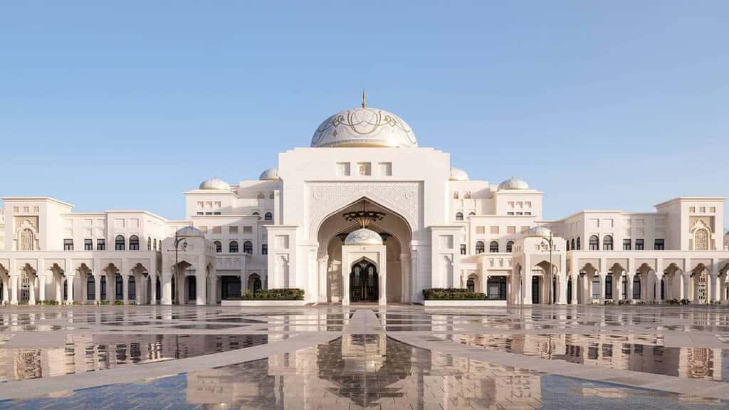 Palace in Motion